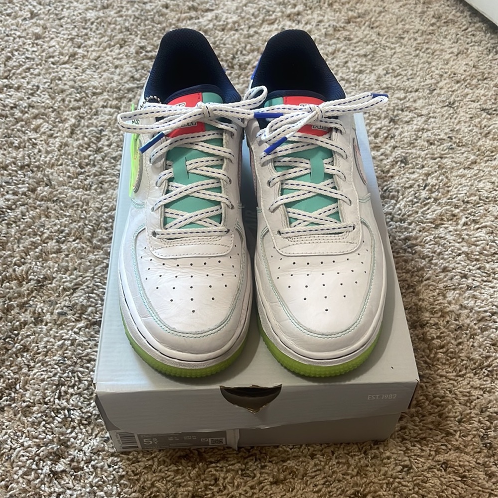 Air Forces - image 4